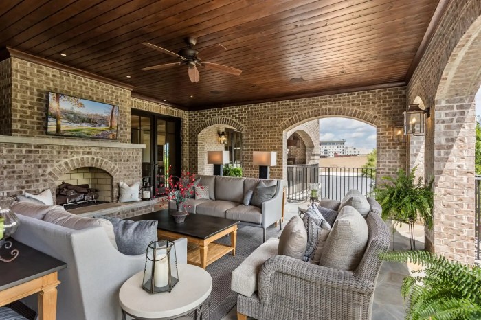 Outdoor living space designers