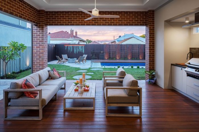 Outdoor kitchen living spaces