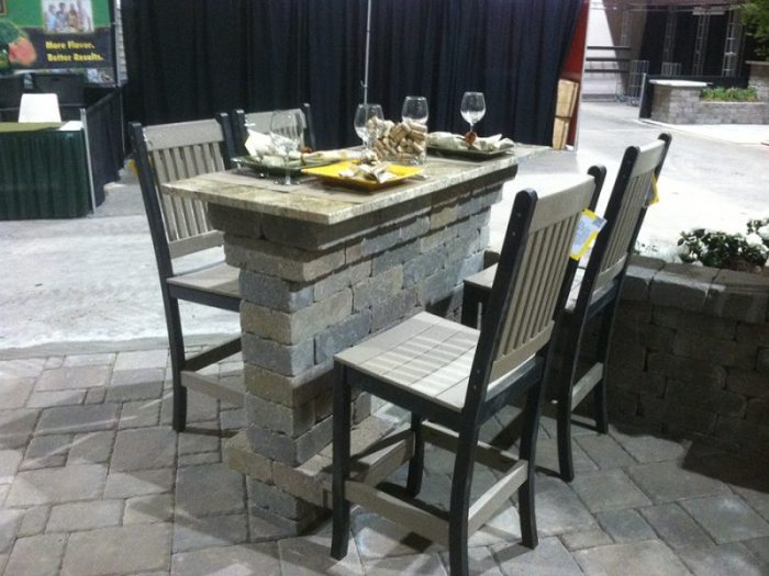 Outdoor living space designers near me